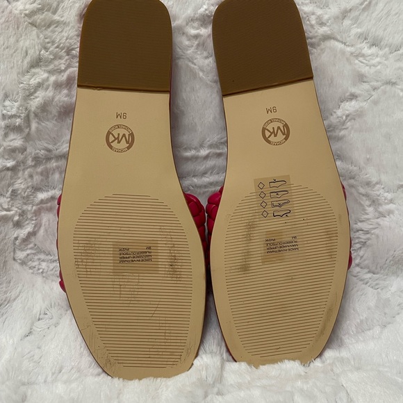 New Michael Kors pink sandals - Picture 2 of 4